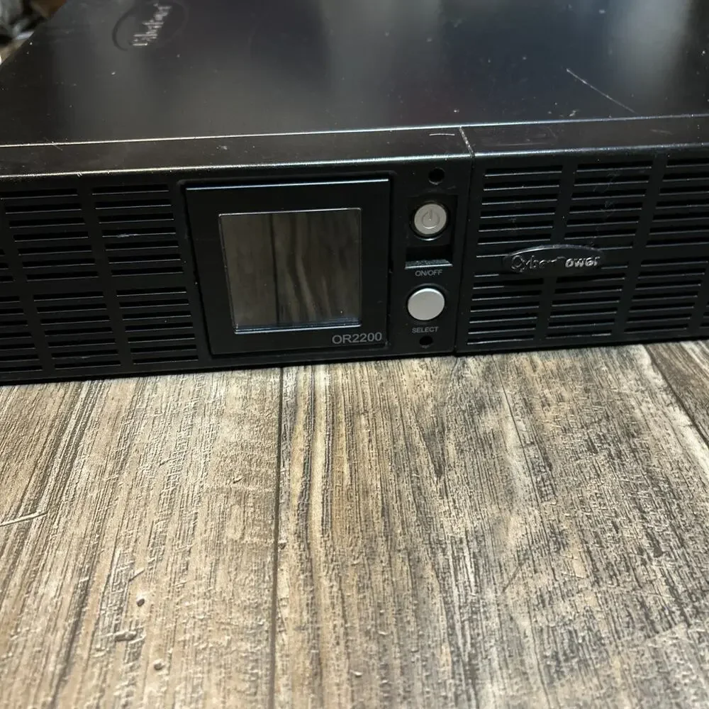 CYBERPOWER OR2200LCDRT2U SMART 2000VA 16.7A 1320W LCD RACK TOWER UPS W (READ)